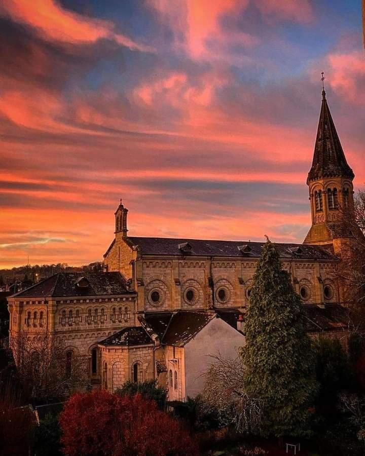 Chambre climatisée au cœur de brive avec téléviseur connecté wifi Netflix Exterior foto
